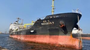 Petrolero y tripulación encontrados a salvo después de que piratas robaran cargamento en el Golfo de Guinea