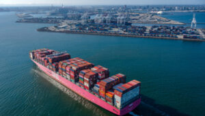 Puerto de Long Beach: la disminución del gasto del consumidor contribuyó a la caída de las importaciones