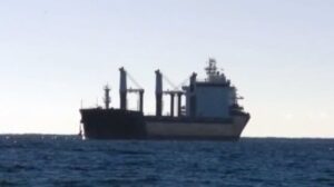 Liberan a la tripulación secuestrada del buque granelero Eagle frente a África occidental