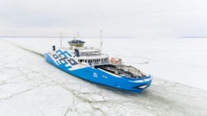 Los buques de carga quedan varados en las duras condiciones invernales cerca de Estonia