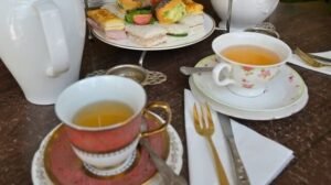 Los ataques con misiles hutíes amenazan el suministro de té del Reino Unido