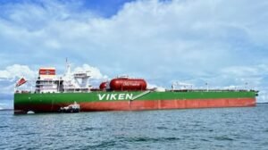 Pescador flotando en el mar de Java salvado por el petrolero Viken Gestionado por Wallem