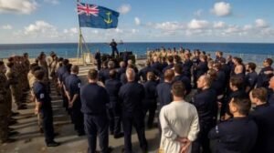 Los oficiales auxiliares de la Flota Real continúan con la desaceleración del trabajo por una disputa salarial