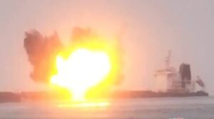 Vídeo: Los hutíes documentan los esfuerzos por hundir al tutor Bulker