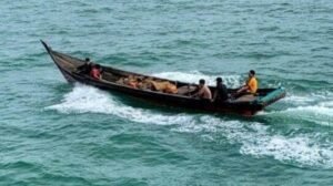 Advertencia de piratería para Asia con tripulaciones inmovilizadas y tiendas robadas