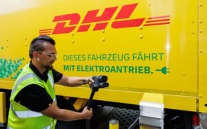 | Aumentan las inversiones en baterías para vehículos eléctricos; otras noticias sobre energía limpia