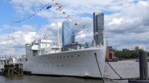 El histórico buque de guerra británico de la Segunda Guerra Mundial obtiene una subvención para apoyar el programa de revitalización