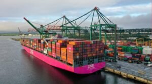 Los puertos de Canadá que enfrentan retrasos en los contenedores debido al clima, problemas ferroviarios