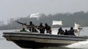 Petrolero abordó y robó en el primer incidente en cuatro años fuera de Nigeria