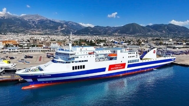 Los sindicatos griegos llaman a Strike después de que Seafarer es asesinado a medida que el ferry descarga 3 Los sindicatos griegos llaman a Strike después de que Seafarer es asesinado a medida que el ferry descarga
