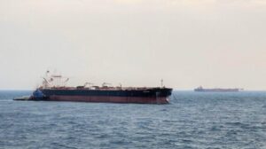 Petróleo crudo de purefil de hutíes de un camión cisterna de almacenamiento flotante no financiado