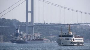 Informe: Turquía barace barcos con vínculos con Israel y suspende todo el comercio