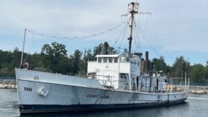 Histórico 1927 USCG Cutter McLane vendido para chatarra por Michigan Museum