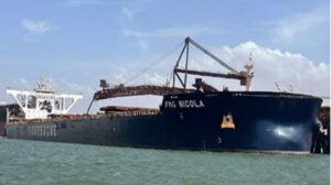 Australia informa sobre el motor de Bulker apagado en el concurrido Port Hedland
