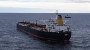 Informe: La UE trabajará con los Estados del pabellón para aumentar las inspecciones de los petroleros en la sombra