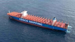 COSCO y Everllence completan la reparación de metanol de motor grande para portacontenedores